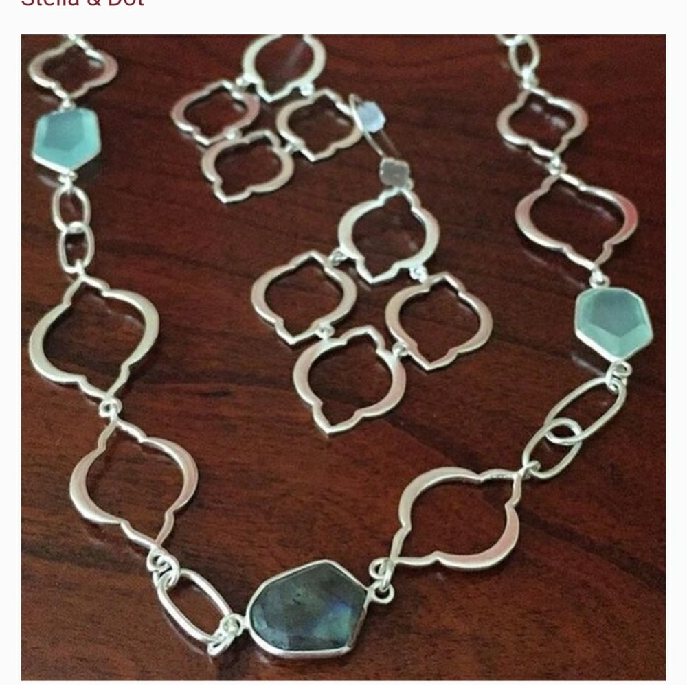 Stella & Dot Silver Arabesque necklace ONLY
